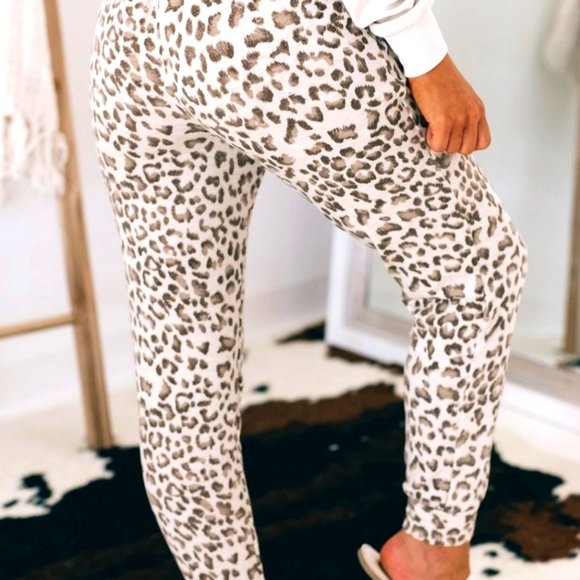 Leopard joggers - Picture 3 of 5